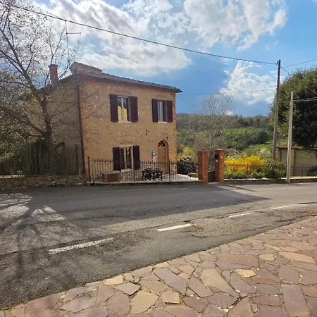 A Casa Di Gabri Holiday home Montefollonico