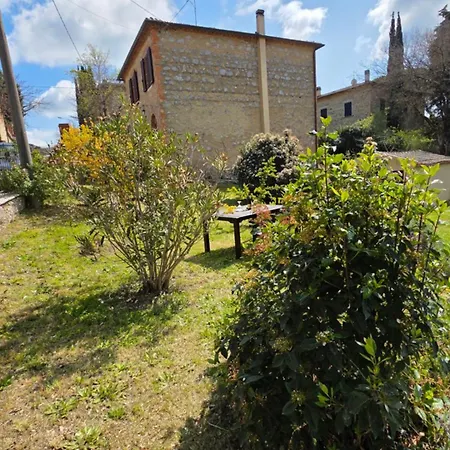A Casa Di Gabri Holiday home Montefollonico
